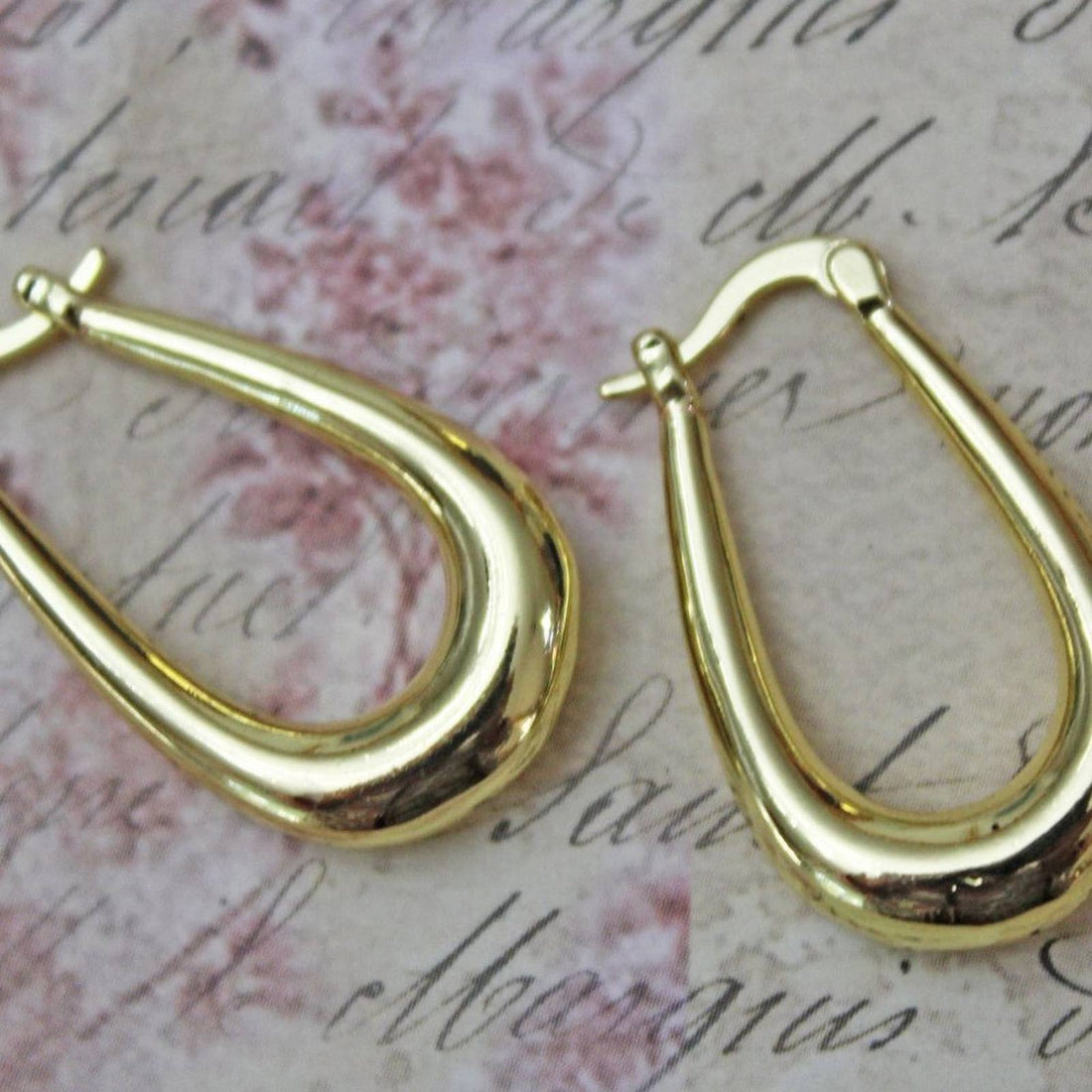 New Gold Plated Over 925 Silver Oval Hoop Earrings E41