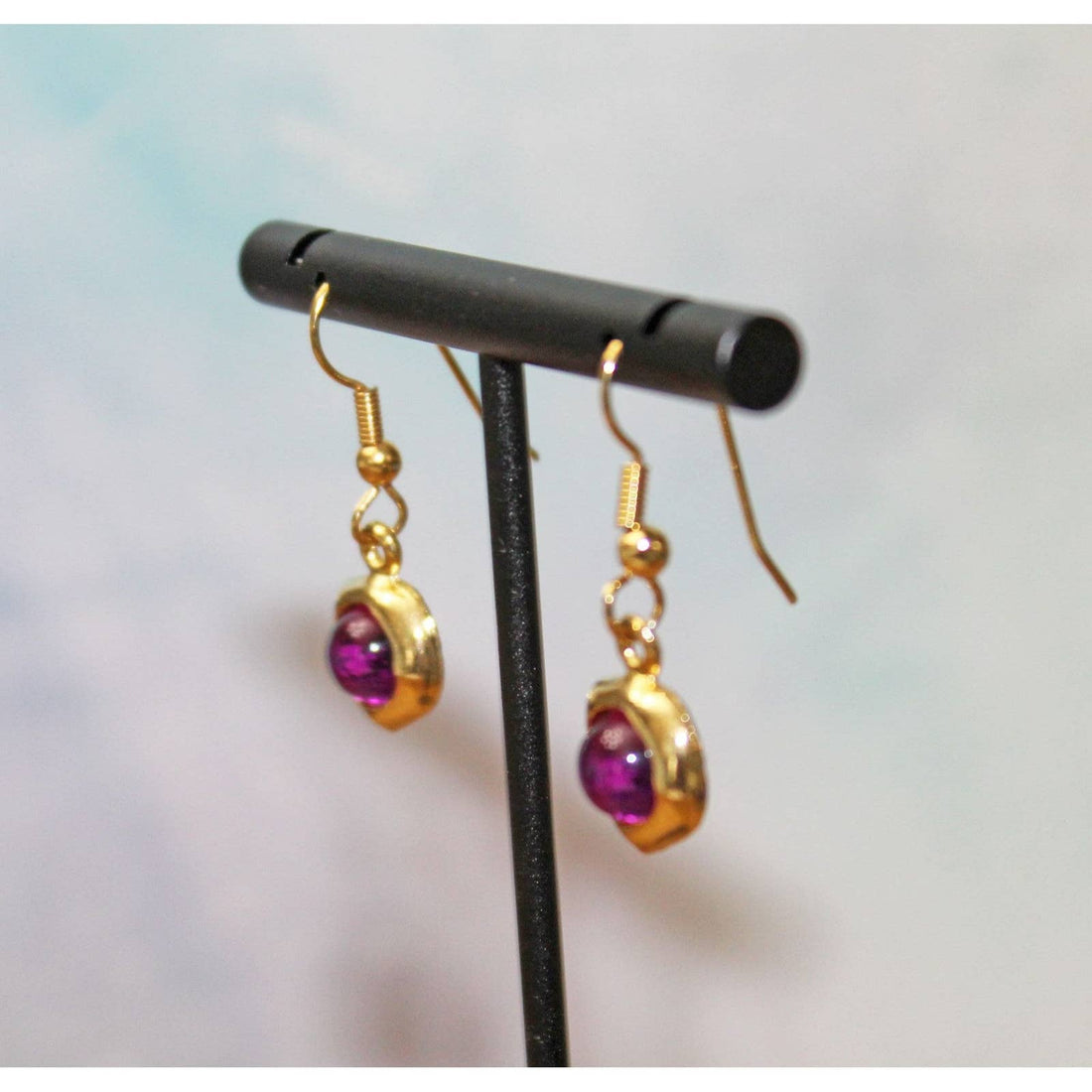 Vintage Gold with Purple Cabochon Drop Earrings E106