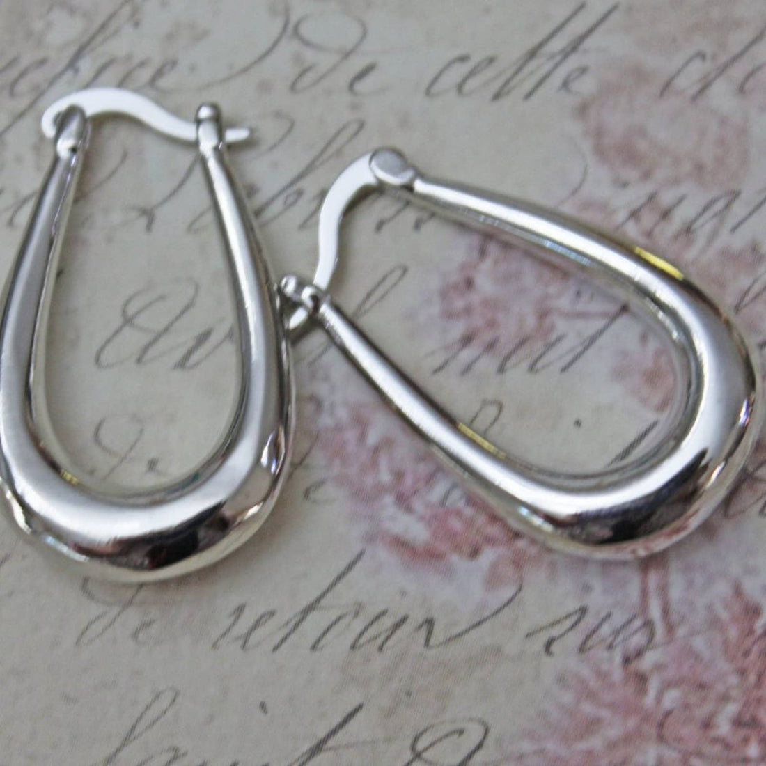 New Sterling Silver 925 Oval Hoop Earrings E40