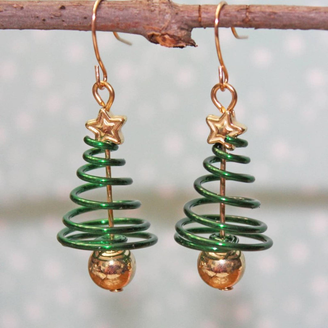 New Green and Gold Coiled Christmas Tree Earrings E17